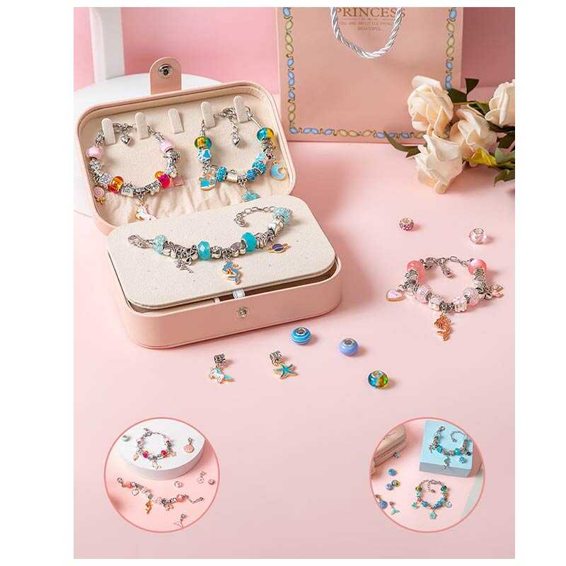 Набір прикрас DLS 1133 (48) 12 основ браслетів, шарми, шкатулка, в коробці