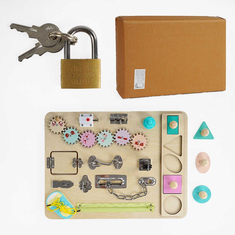 Бізіборд C 64872 (8) дерев'яний, гачок, шнурки, блискавка, замочки, рухомі шестерні, геометричний сортер, у коробці