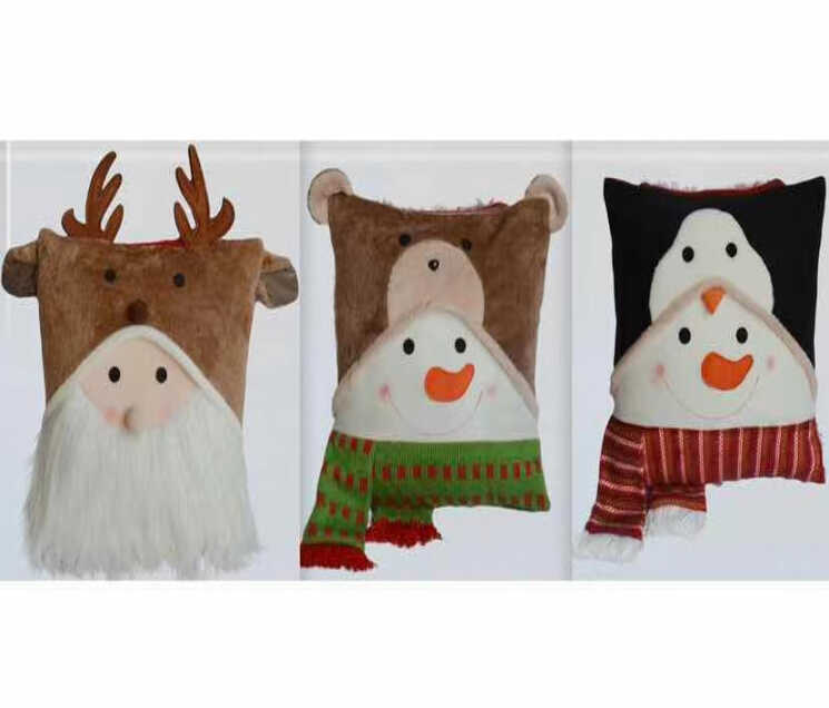 Новорічна декоративна подушка C 67825 (24) 3 види, “Святковий персонаж”, об’ємні деталі, декор, розмір 43х11х43 см, у пакеті, ВИДАЄТЬСЯ ТІЛЬКИ МІКС ВИДІВ